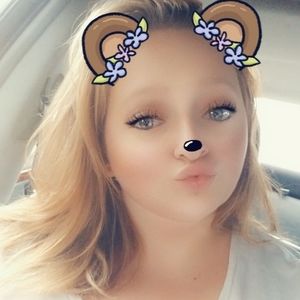 Meet your Posher, Rayna